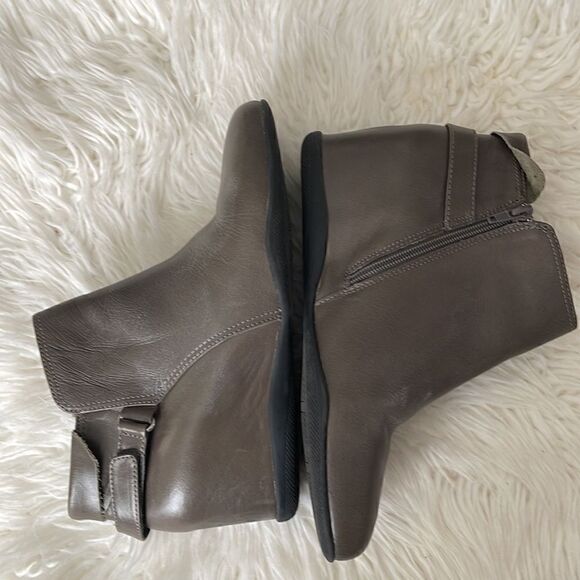 Me Too Ankle leather boots - Picture 2 of 10